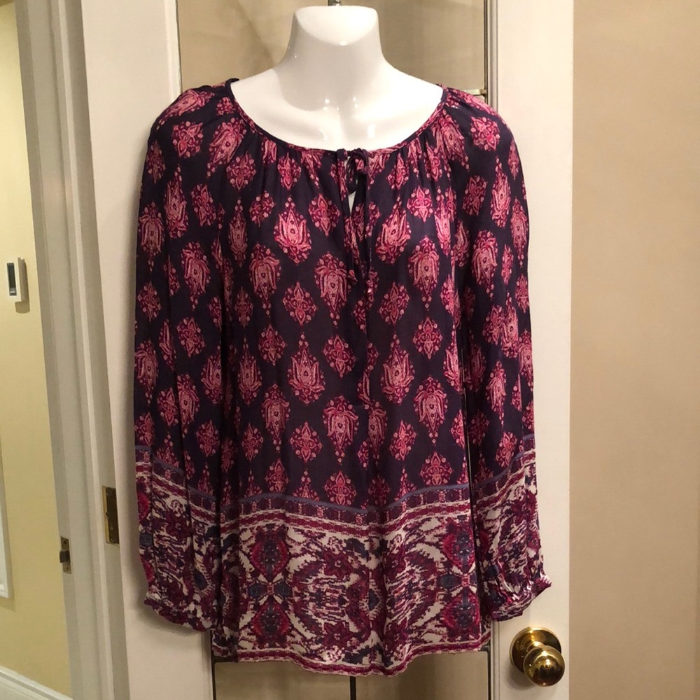 Women's Pink and Purple Patterned Top